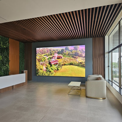 LED video wall screen showing better clarity compared to projector display